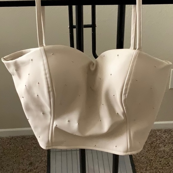 Nude Crop top - Picture 2 of 5